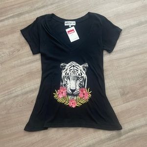 Wildfox tshirt , size XS. NWT